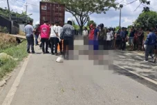 Kecelakaan Maut di Samarinda Kaltim, Ibu dan Anak Meninggal Dunia Akibat Gagal Nyalip Truk Kontainer