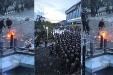 Gagal Temui Gubernur Kaltim Rudy Mas’ud, Massa Aksi 21 April Dibubarkan Paksa Polisi