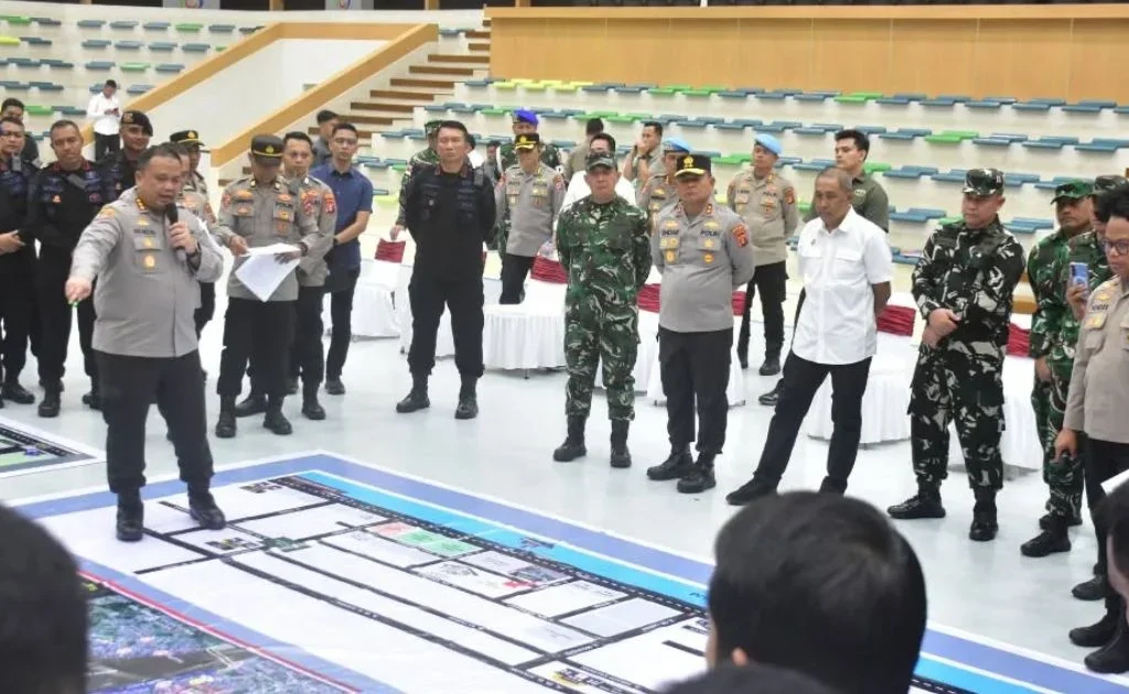 Penjelasan skema rekayasan lalulintas saat aksi 21 April 2026 hari ini. (facebook/Korem 091/Aji Surya Natakesuma)