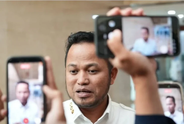 Bungkam Soal Tuntutan Massa Aksi 21 April Kaltim, Rudi Mas’ud Ajak Wartawan Jumpa Pers