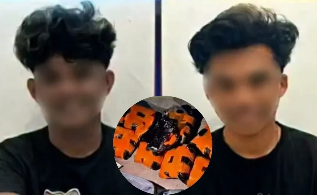 Tersangka dan barang bukti yang diamankan di Polda Kaltim. (instagram/@dittipid_narkoba_bareskrim--+)