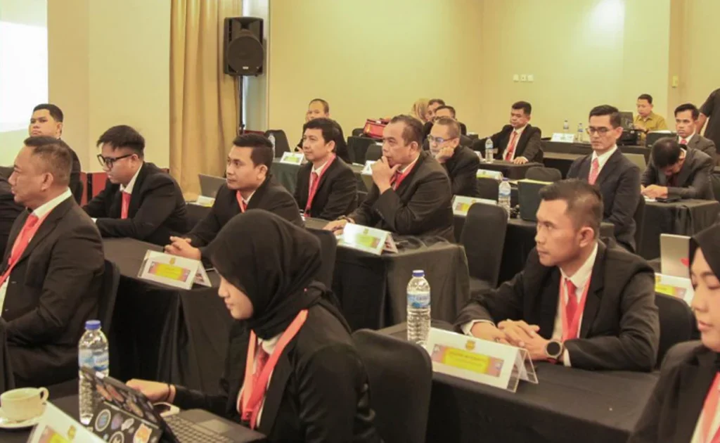 Suasana pelatihan saat peserta mengikuti pembekalan materi guna memperkuat kemampuan dalam manajemen risiko dan pengelolaan sistem pengamanan.