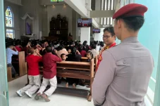 Harmoni Ibadah di Berau, Paskah dan Salat Jumat Berjalan Berdampingan