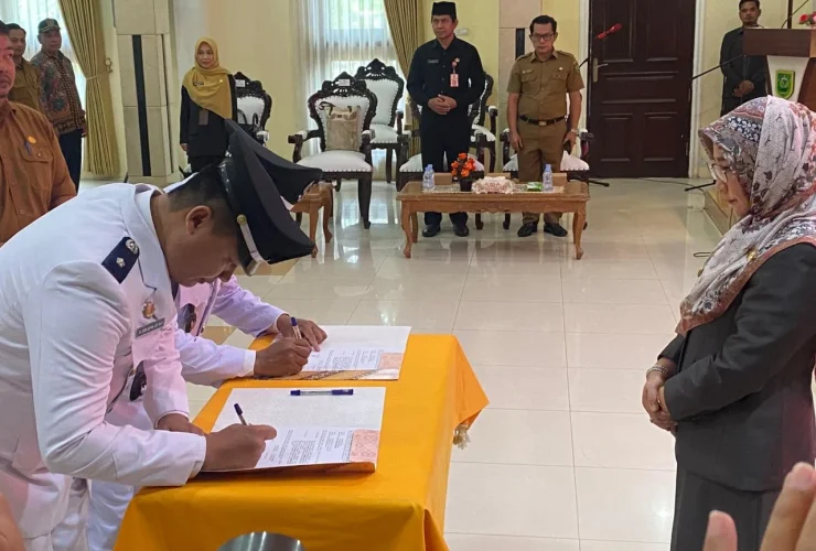 Sentil Kinerja Aparatur Kampung, Bupati Berau: Jangan Kerja Biasa-biasa Saja!