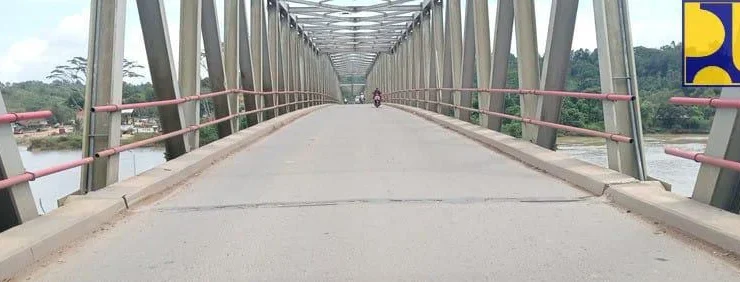 Demi Kenyamanan, Jembatan Segah Berau Segera Diaspal dan Dicat Ulang