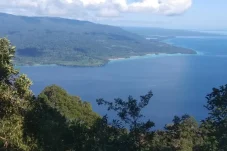 Mendaki Gunung Hantu di Bidukbiduk, Intip Keindahan Pulau Kaniungan dari Ketinggian 683 Mdpl