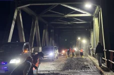 Siap-siap Ada Kemacetan, Jembatan Gunung Tabur Mulai Diaspal Ulang