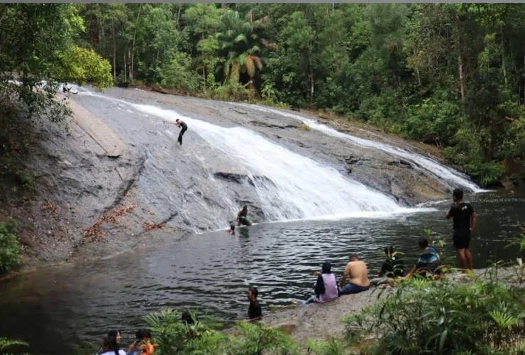 Air Terjun di Berau Jadi Incaran Gen Z yang Hobi Wildlife dan Healing