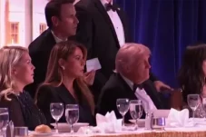 Terdengar Suara Tembakan, Presiden AS Donald Trump Lolos dari Upaya Pembunuhan