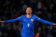 Hugo Ekitike Cedera Parah, Penyerang Liverpool Terancam Absen Bela Perancis di Piala Dunia 2026