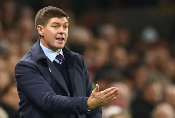 Steven Gerrard Mau Jadi Pelatih Liverpool, Tapi Tidak Sekarang