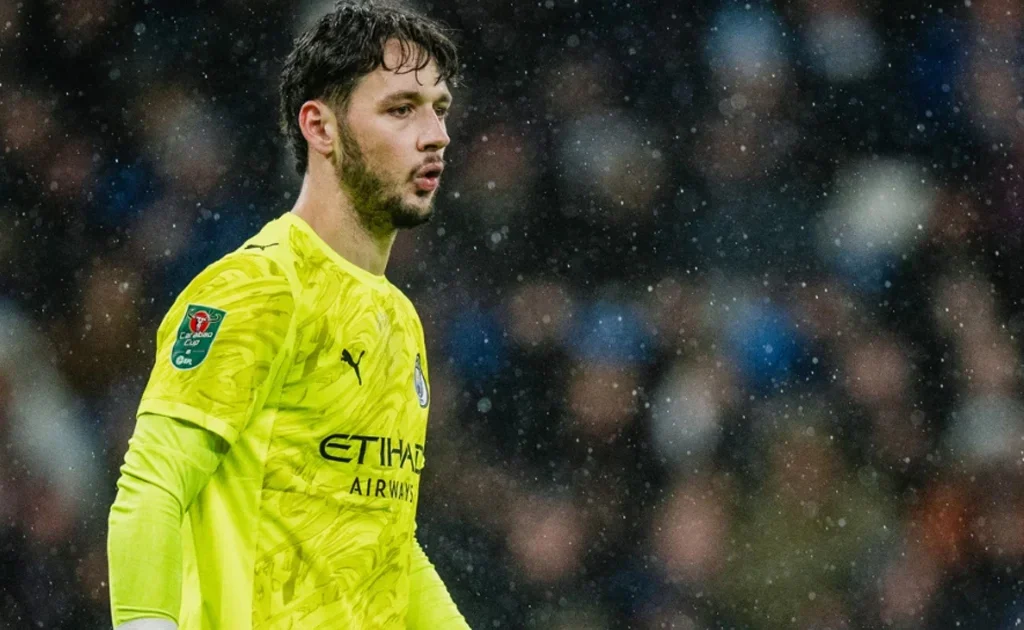 Kiper cadangan Manchester City James Trafford (mancity.com)