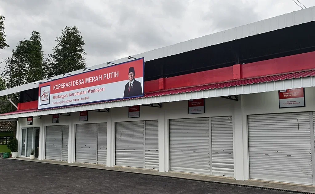 Ilustrasi gerai Kopdes Merah Putih (kop.go.id)