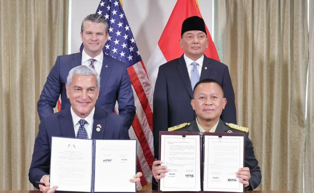 Menhan Sjafrie Sjamsoeddin dan Menteri Perang AS Pete Hegseth dalam pertemuan bilateral di Washington DC, Amerika Serikat (X/@Kemhan_RI)
