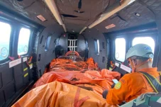 Korban Tewas Helikopter Jatuh di Sekadau Kalbar Dievakuasi, 8 Jasad Diangkut Heli Super Puma