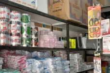 Harga Plastik Naik Tinggi, Pedagang di Berau Keluhkan Penurunan Omzet