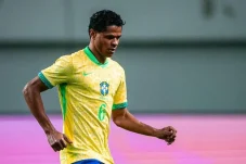 Kisah Heroik Douglas Santos: Tolak Naturalisasi Rusia Demi Mimpi Piala Dunia 2026 Bersama Brasil!