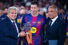 Hasil La Liga: Barcelona Tekuk Betis 3-1, Rekor Kandang Sempurna saat Lepas Lewandowski