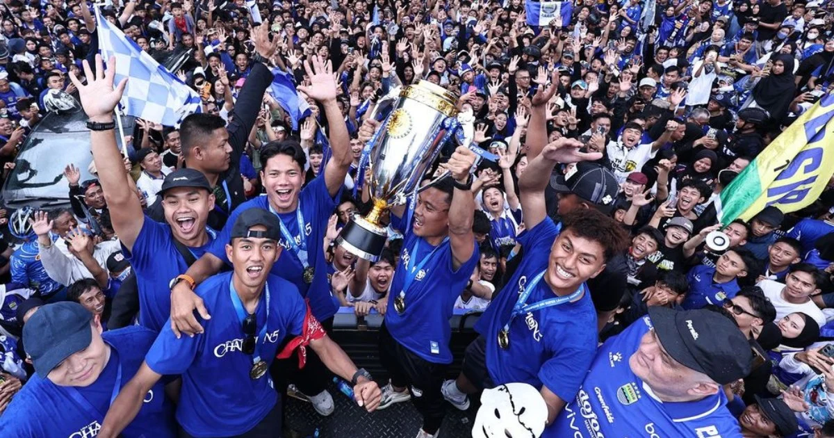 Baru Sabet Gelar Juara, Persib Bandung Dijatuhi Sanksi FIFA Gegara Kasus Daisuke Sato