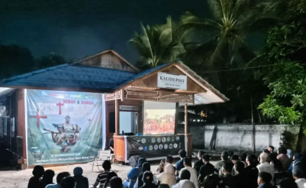 Gelaran nonton bareng film dokumenter Pesta Babi, di Kutim. (Kaltim Post)
