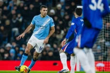 Surplus Lini Tengah, Barcelona Enggan Ikuti Madrid Buru Rodri
