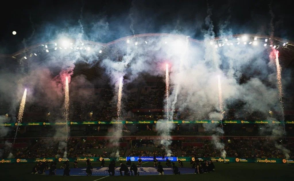 Pesta di stadion saat Curacao berhasil lolos ke Piala Dunia 2026. (facebook/Federashon Futbol Korsou)