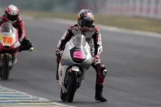 Bukan Masalah Mesin! Ini Biang Kerok Veda Ega Pratama Tak Maksimal di Hari Pertama Moto3 Catalunya 2026