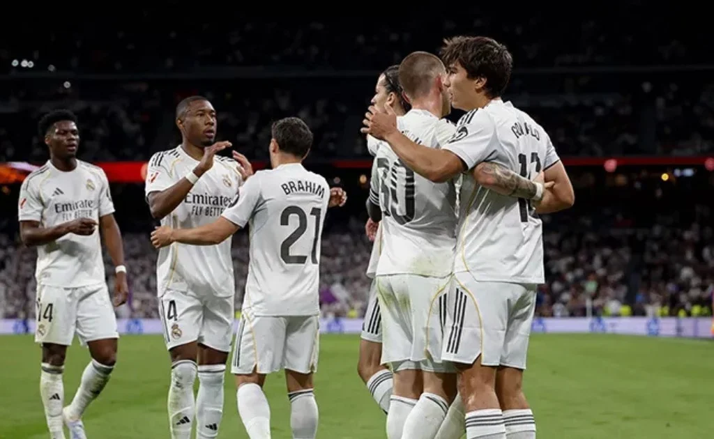 Gonzalo Garcia berselenbrasi usai mencetak gol ke gawang Real Oviedo. (Realmadrid.com)