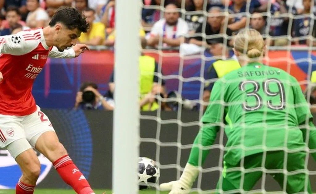 Proses gol Kai Havertz di final Champions League PSG vs Arsenal (X/@ChampionsLeague)