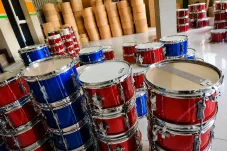 Menilik Eksistensi Drumband sebagai Simbol Prestasi dan Kedisiplinan Sekolah