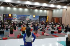 “Zen on Wheels” Tenang Berkendara ala Kartini Masa Kini