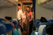 Jemaah Haji Berau Berangkat Lancar, Delay Pesawat Jadi Ujian Kesabaran