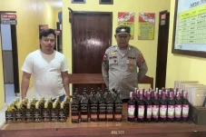 Berkedok Toko Sembako, Polsek Maratua Sita 72 Botol Miras Ilegal Milik Warga Teluk Harapan