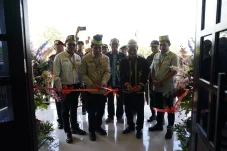 Meriahnya Festival Lesung Osap, Berau Coal Resmikan Kantor Kampung Bena Baru