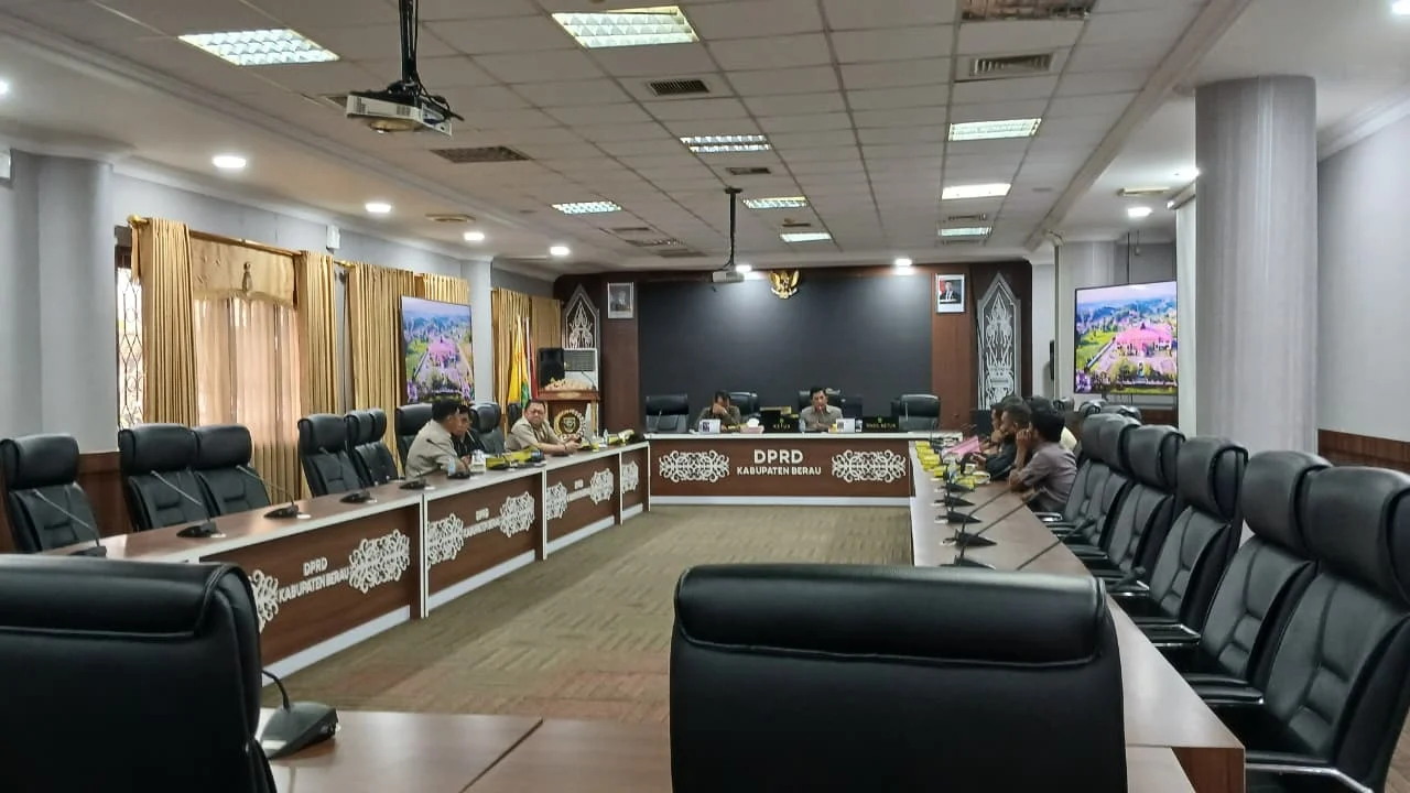 Jalan Gang Mengerucut Setelah Disemenisasi, Warga Sungai Bedungun Ngadu ke DPRD Berau