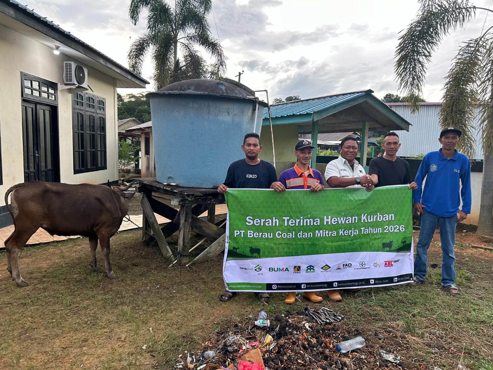 Iduladha Penuh Kepedulian, Berau Coal dan Mitra Kerja Bagikan 198 Hewan Kurban