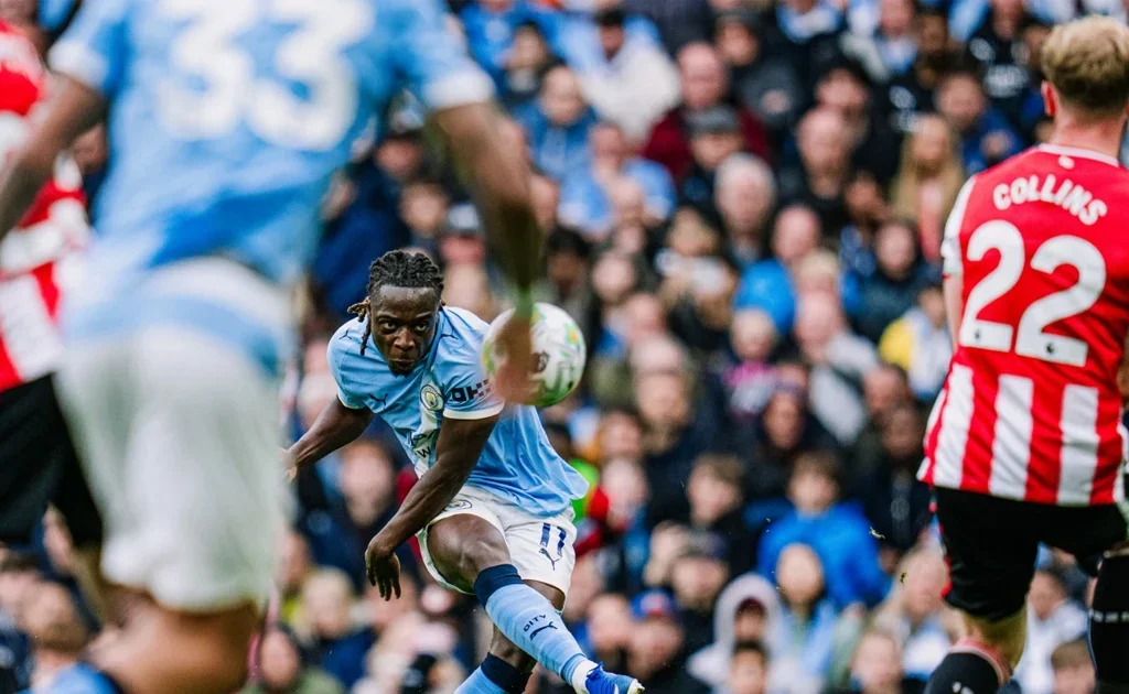 Pemain Manchester Jeremy Doku (mancity.com)