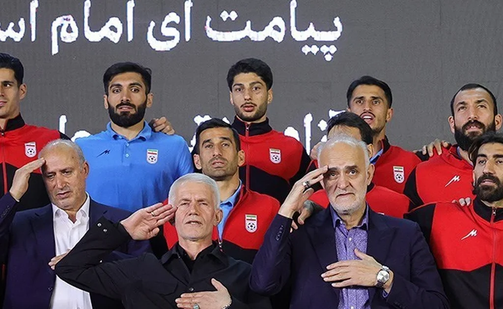 Warga Iran melepas Timnas Iran yang akan berlaga di Piala Dunia 2026 (tasnimnews.ir/Masoud Shahrestani)