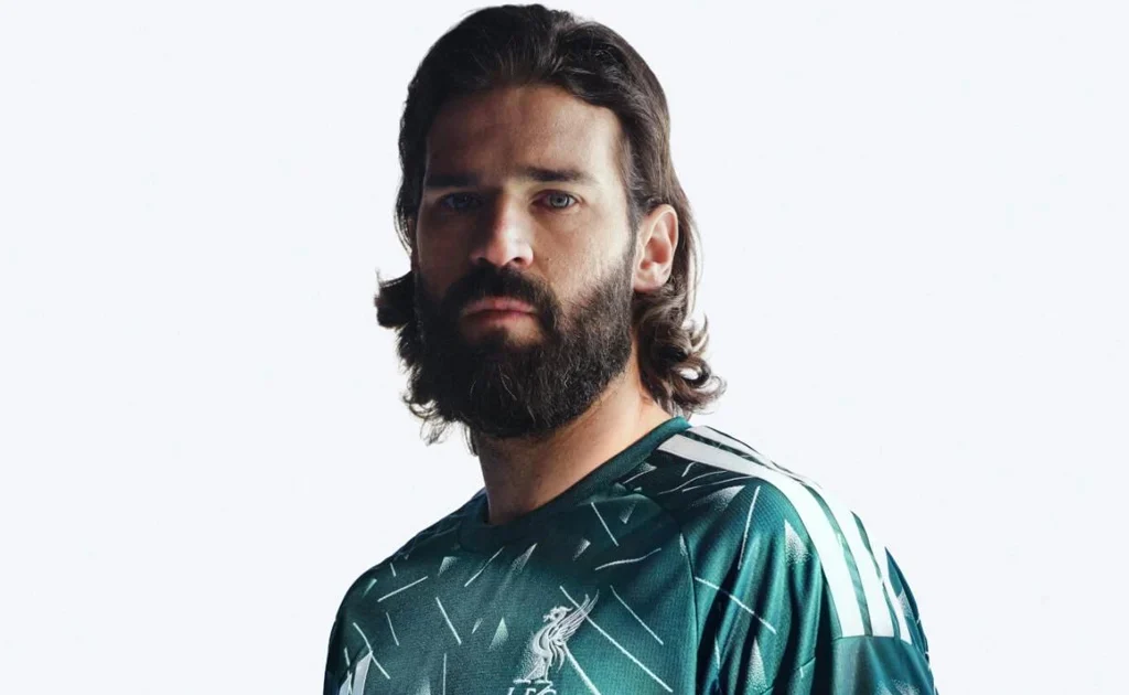 Liverpool luncurkan jersey home baru untuk musim 2026/2027 (liverpoolfc.com)