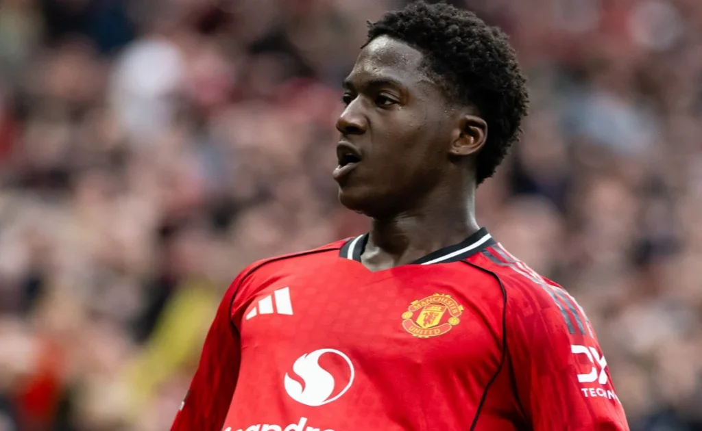 Pemain Manchester United Kobbie Mainoo (X/@ManUtd)