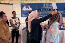 Tingkatkan Kapasitas Pelaku IKM, Diskoperindag Berau Gelar Pelatihan Desain Kemasan di Pulau Derawan