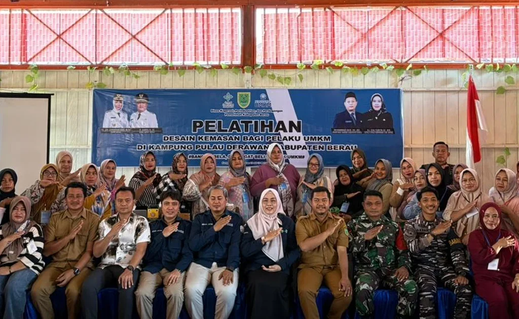 Pelatihan desain kemasan produk bagi pelaku Industri Kecil Menengah (IKM) di Kampung Pulau Derawan (Ist)