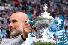Pep Guardiola Usai Raih Trofi FA Cup: Waktunya Menangkan Liga Inggris