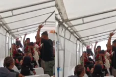 Dievakuasi Pakai Speedboat Lain, 12 Penumpang SB Mursi Pratama Dibawa ke Tanjung Redeb
