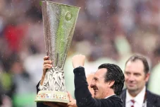 Aston Villa Juara, Unai Emery Kini Punya 5 Trofi Europa League