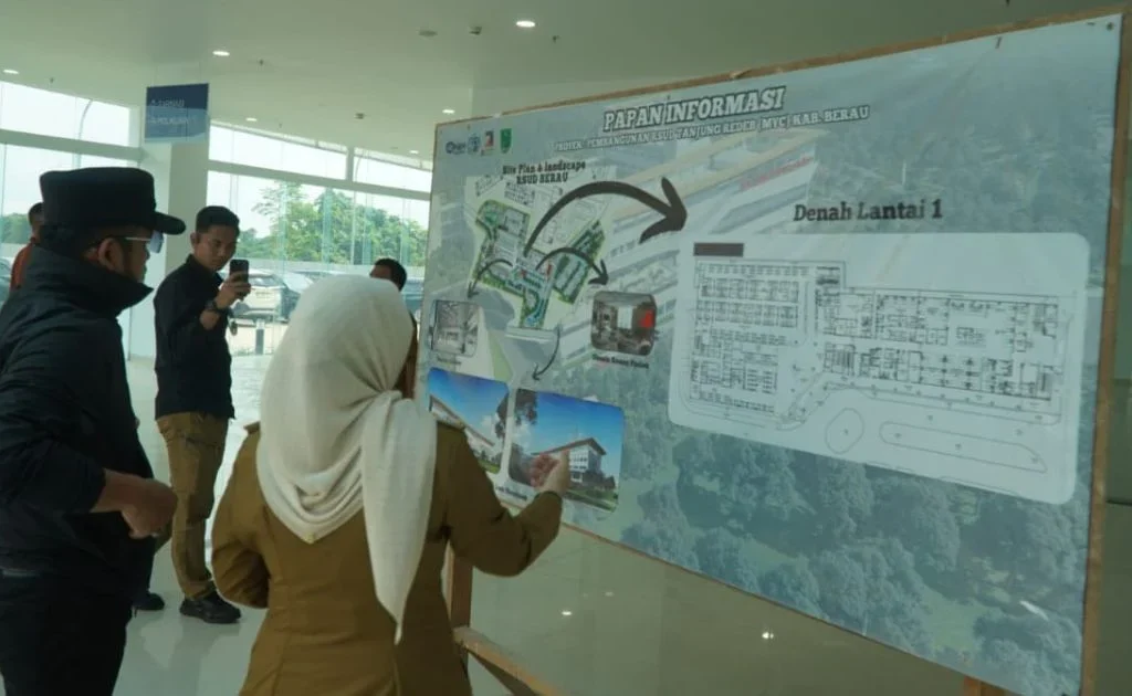 Bupati Berau Sri Juniarsih Gubernur Kaltim Rudy Mas'u
