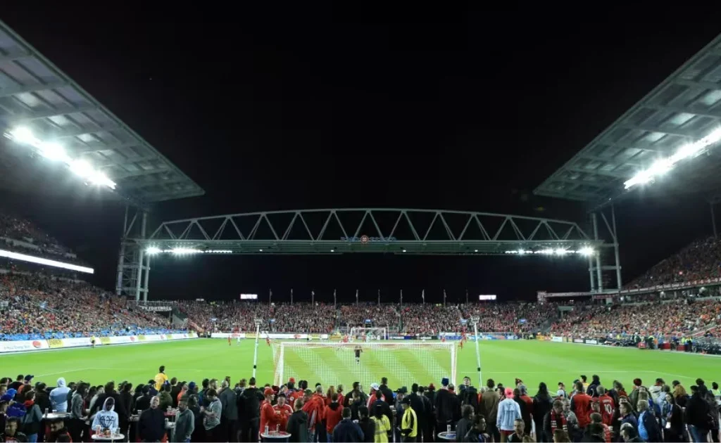 Berita BT Stadion Toronto