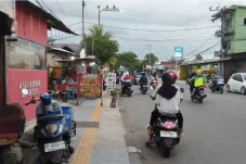 DPRD Berau Bolehkan Warga Jualan di Trotoar, Asal Tidak Permanen dan Wajib Dibersihkan Kembali