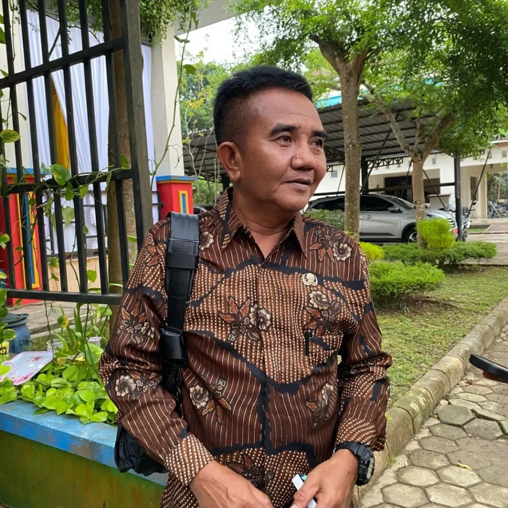 Kepala Kadisnakertrans Anang Saprani