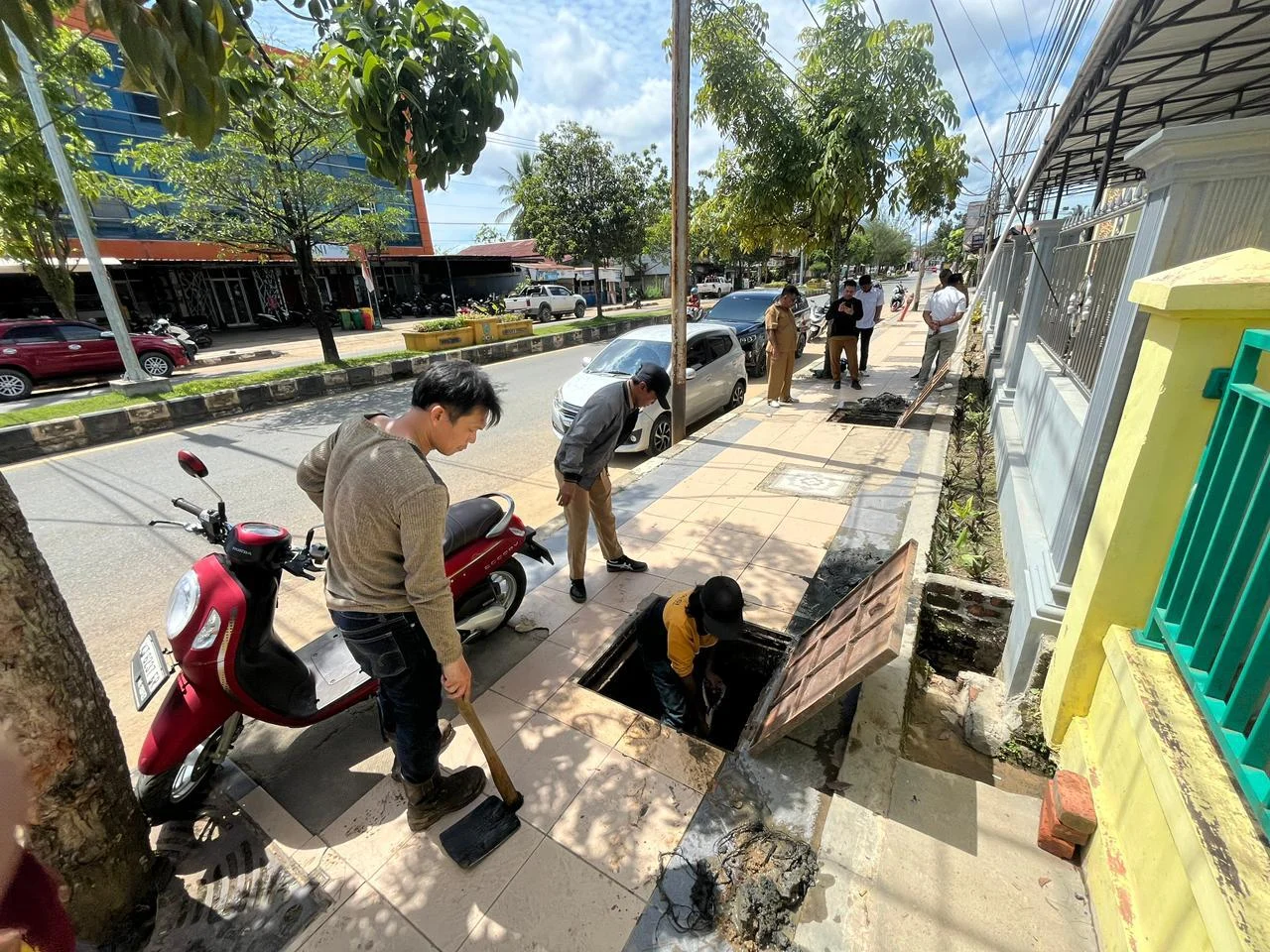 Respons Instruksi Bupati Berau, DPUPR Klaim Petugas Sudah Berulang Kali Bersihkan Drainase Gatsu